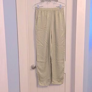 NWT Cut Loose Pull On Satin Ankle Pants Medium Celadon Green